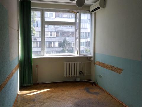 комерційна за адресою Богдана Гаврилишина вул. (Ванди Василевської), 7