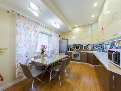 квартира по адресу Князя Владимира Мономаха ул. (Шмидта Отто), 10ж