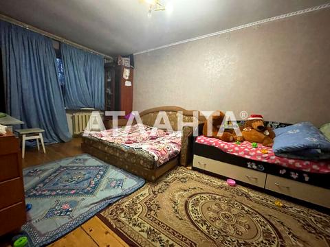 квартира за адресою Космонавтів вул., 23/2