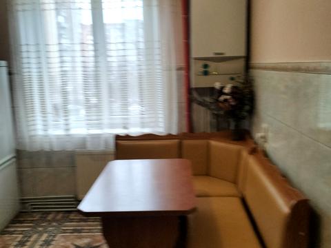 квартира за адресою Коновальця вул., 4