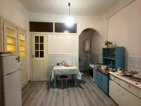 квартира за адресою Хотинська вул., 4г