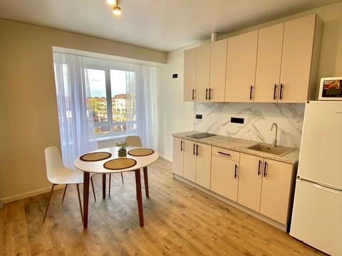 квартира за адресою Івана Білика вул. (Яблунева), 11