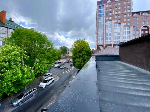 комерційна за адресою Грушевського вул., 32-А