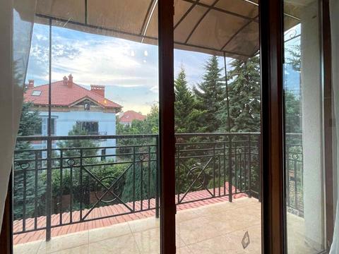 будинок за адресою Центральна вул.