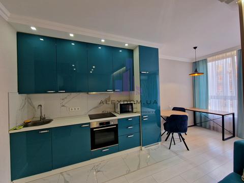 квартира за адресою Соборності просп. (Возз'єднання), 17 к2