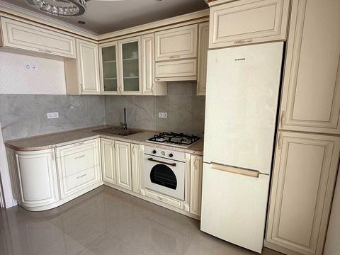 квартира за адресою Олександра Довженка вул., 23а