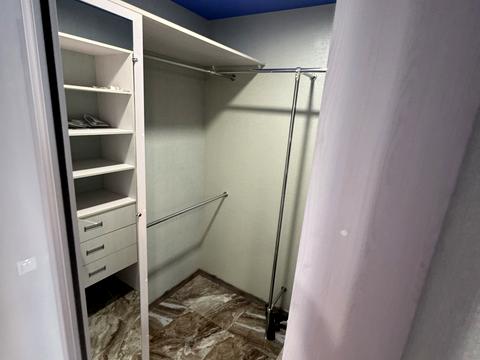 квартира по адресу Гвардейцев-Широнинцев ул., 70-Б
