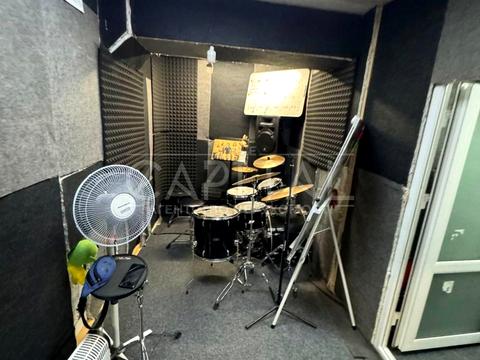 комерційна за адресою Велика Васильківська вул. (Червоноармійська), 15/14