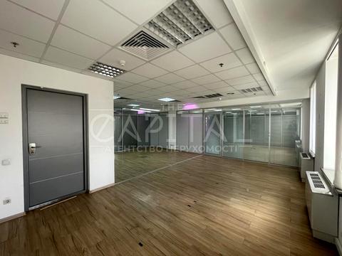 комерційна за адресою Богдана Хмельницького вул., 52а