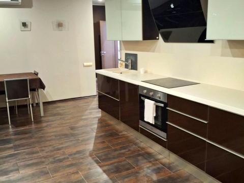квартира за адресою Дніпровська набережна вул., 26-А