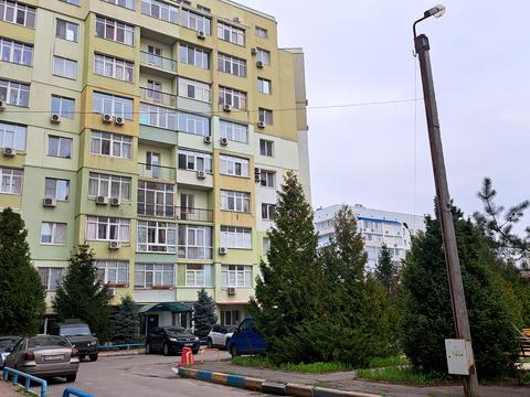 паркоместо по адресу Людвига Свободы просп., 50в