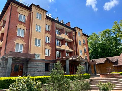коммерческая по адресу Курортна, 19