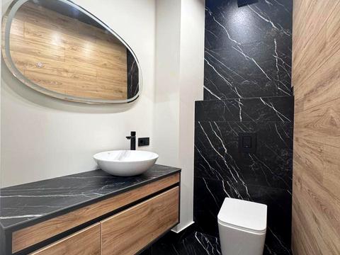 коммерческая по адресу Днепровская набережная ул., 15-К