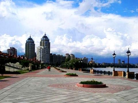 квартира за адресою Київ, Володимира Івасюка просп. (Героїв Сталінграду), 4