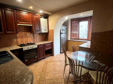 квартира за адресою Богдана Хмельницького вул., 245