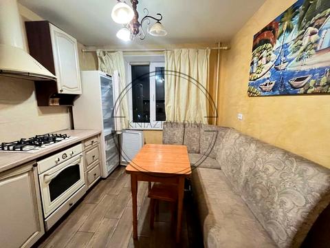 квартира за адресою Миколи Бажана просп., 7-Б