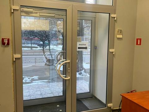 комерційна за адресою Миколи Міхновського бульв. (Дружби Народів), 13