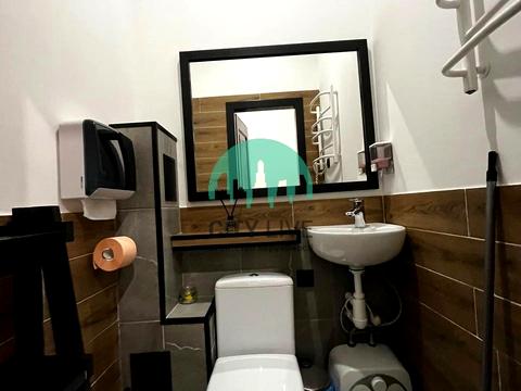 комерційна за адресою Бастіонна вул., 1