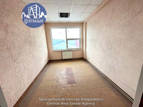 комерційна за адресою Ярослава Мудрого вул. (Моріса Тореза), 64б