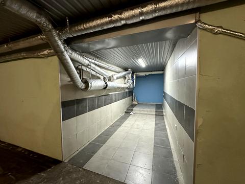 коммерческая по адресу Саксаганського, 45