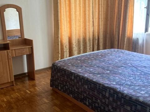 квартира за адресою Братиславська вул., 18-А