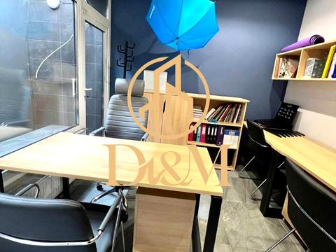 комерційна за адресою Дніпровська набережна вул., 16-Г