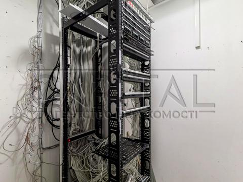 комерційна за адресою Ярославів Вал вул., 23-А