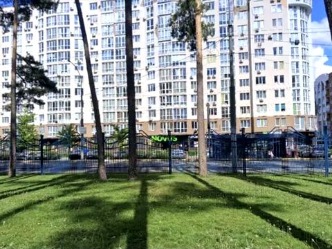 комерційна за адресою Університетська вул., 2-З
