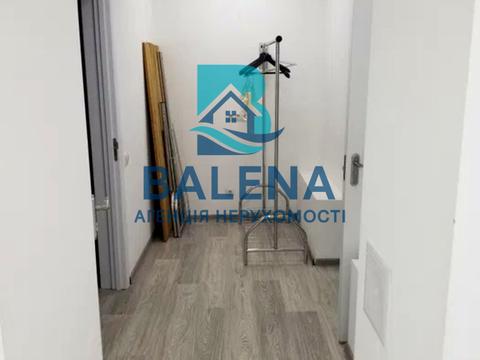 комерційна за адресою Банкова вул., 3