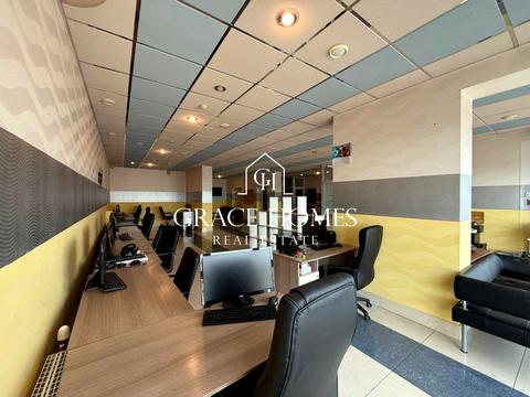 комерційна за адресою Саксаганського вул., 121