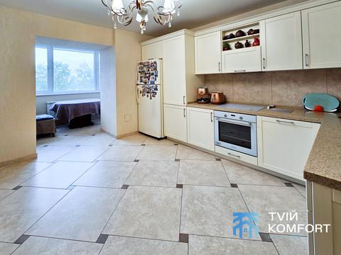 квартира за адресою Ревуцького вул., 5