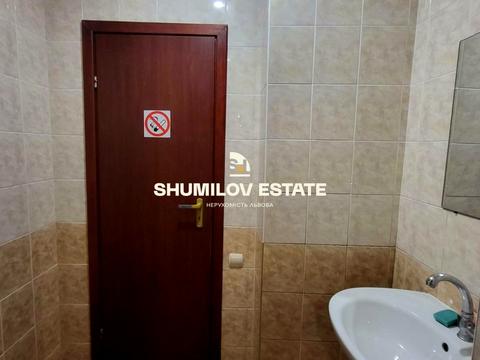 комерційна за адресою Героїв УПА вул., 68