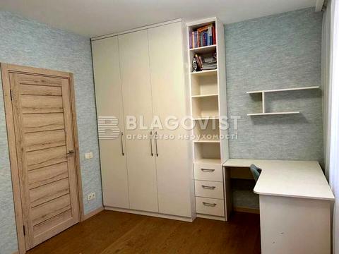 квартира за адресою Олени Пчілки вул., 3-Д