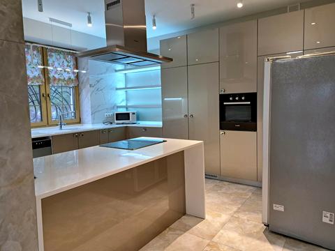 дом по адресу Крутогорная ул.