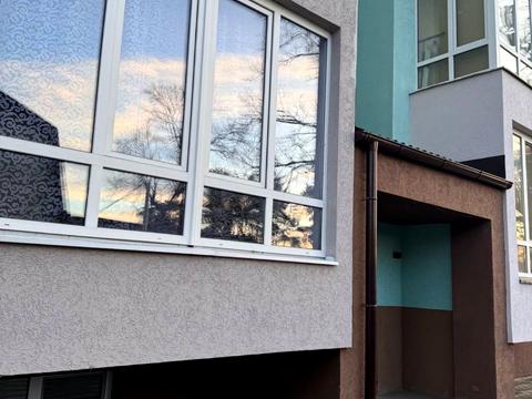 комерційна за адресою Матвія Донцова вул. (Тургенєвська), 90