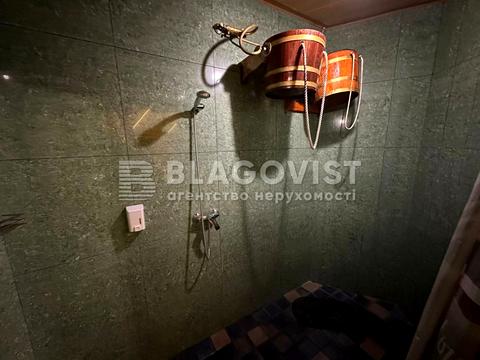 комерційна за адресою Тулузи вул., 3-Б