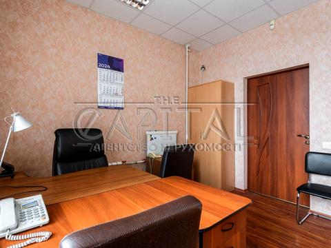 комерційна за адресою Дегтярівська вул., 45