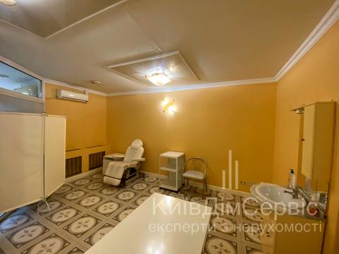 комерційна за адресою Володимира Івасюка просп. (Героїв Сталінграду), 20