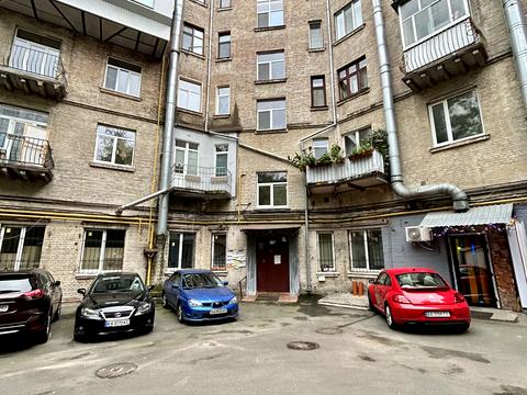 квартира за адресою Білоруська вул., 32