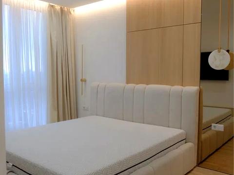 квартира за адресою Салютна вул., 2