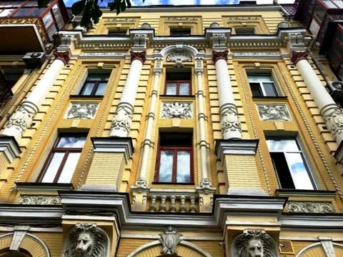 коммерческая по адресу Евгения Чикаленко ул. (Пушкінська), 33-А