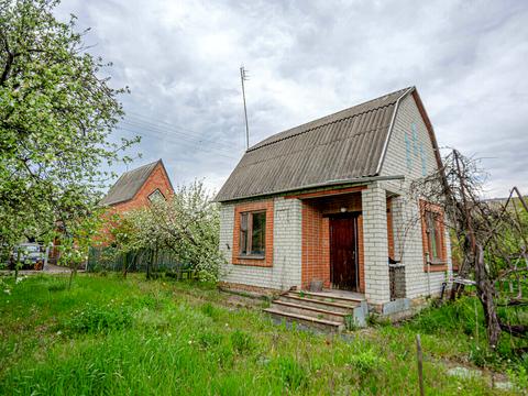 будинок за адресою Центральна, 1