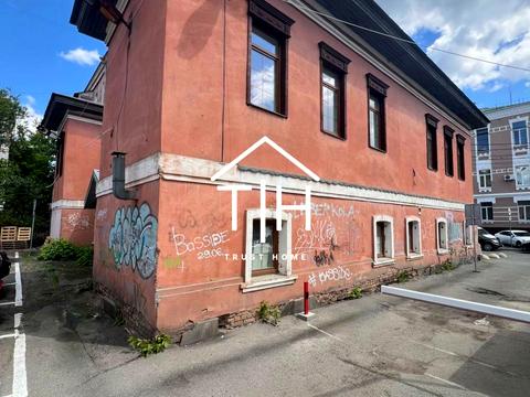 комерційна за адресою Хорива вул., 19