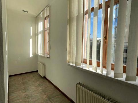 квартира за адресою Святослава Караванського вул. (Жуковського), 10