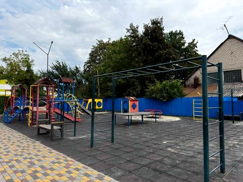 квартира за адресою Зоряна вул., 10