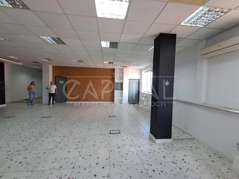 комерційна за адресою Степана Бандери просп., 5