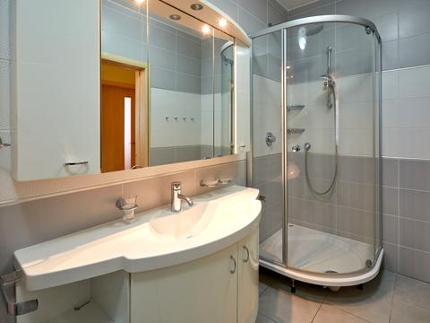 квартира за адресою Миколи Амосова вул., 4