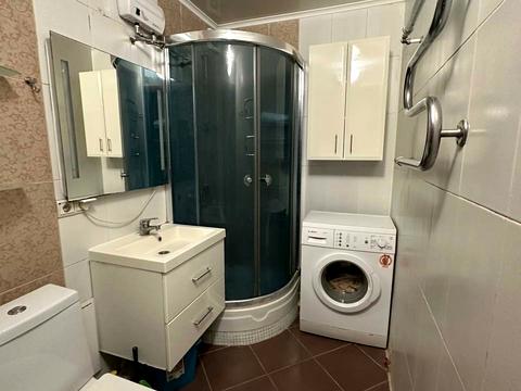 квартира за адресою Євгена Коновальця вул. (Щорса), 15/4