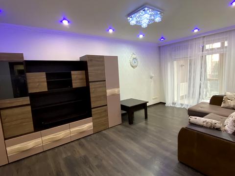 квартира за адресою Василя Симоненка вул., 2