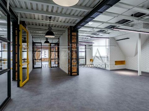 комерційна за адресою Дмитра Дорошенка вул. (Чигоріна), 2